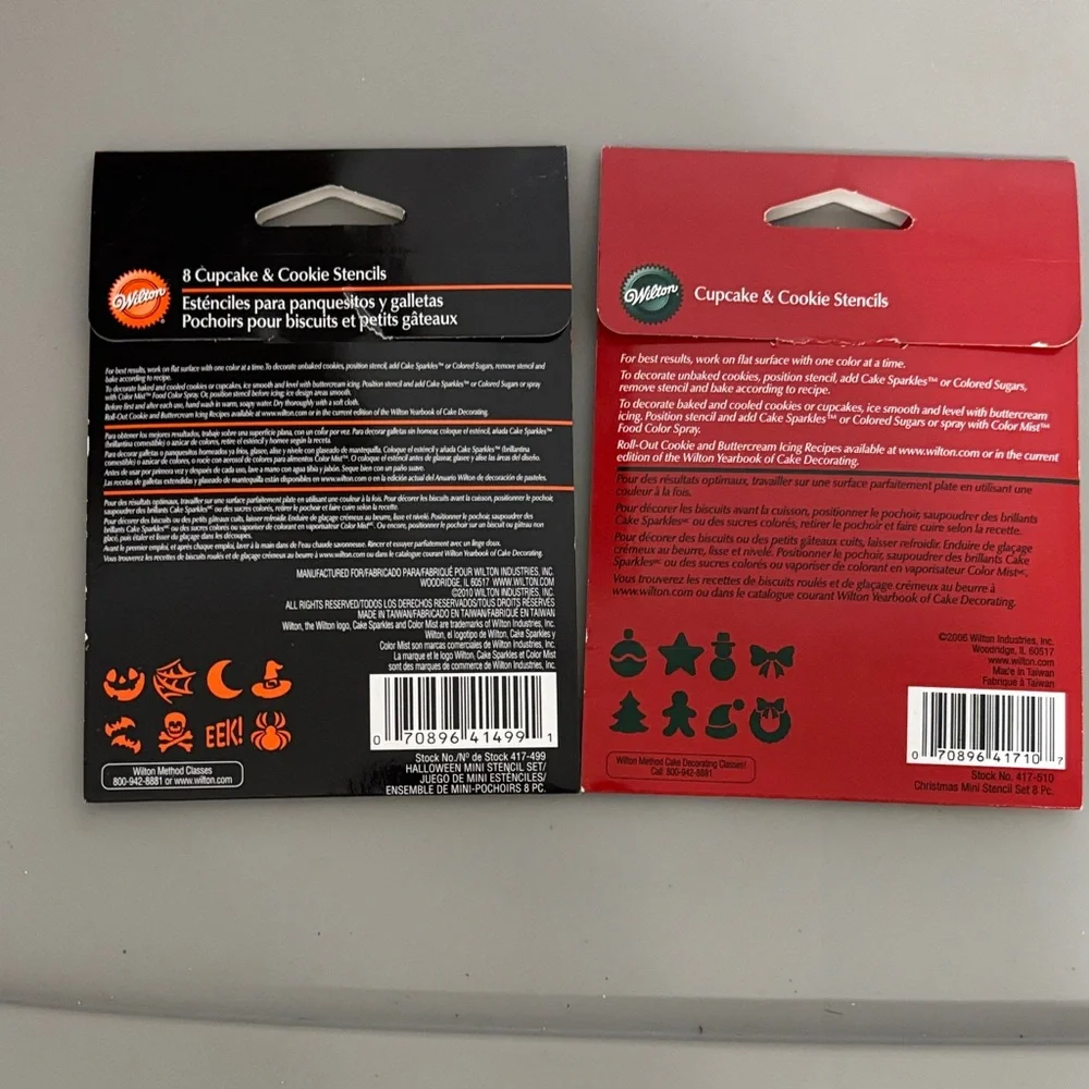 Wilton Halloween and Christmas Stencil Sets - Picture 2 of 6